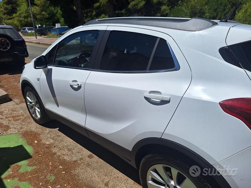 Usata Opel Mokka 140 CV (102 kW) 2015 Bianco SUV