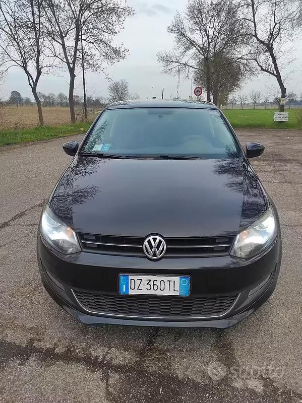 Usata VW Polo Highline 90 CV (66 kW) 2010 Nero Utilitaria