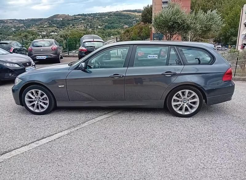 Usata BMW 320 177 CV (130 kW) 2008 Grigio Station wagon