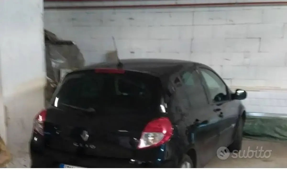Usata Renault Clio IV 75 CV (55 kW) 2012 Nero Monovolume