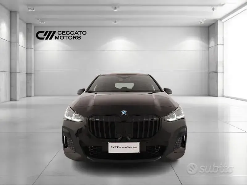 Usata BMW 223 Active Tourer Comfort Edition 197 CV (144 kW) 2024 Nero Monovolume