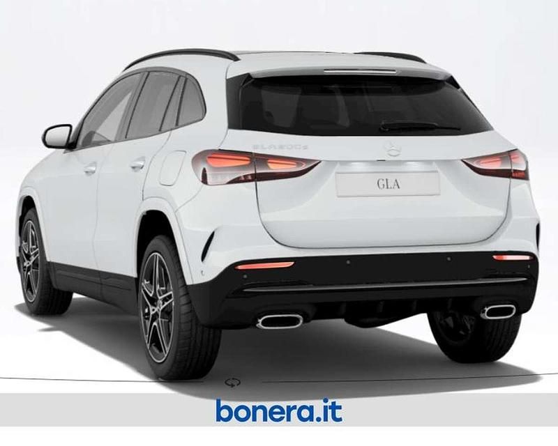 Nuova Mercedes GLA200 AMG line 150 CV (110 kW) 2026 Bianco polare SUV