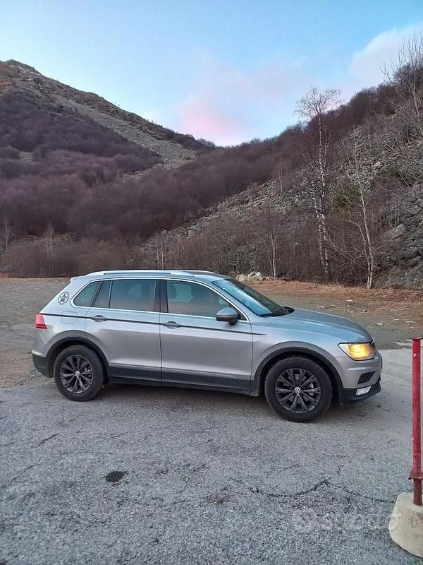Usata VW Tiguan 116 CV (85 kW) 2017 Grigio SUV