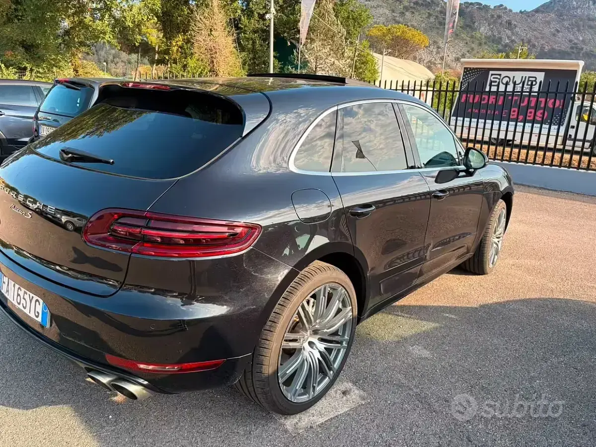 Usata Porsche Macan S 340 CV (250 kW) 2015 Nero SUV