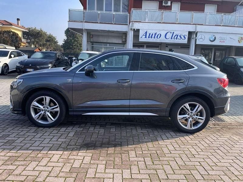 Usata Audi Q3 Sportback S-Line 150 CV (110 kW) 2020 Grigio SUV