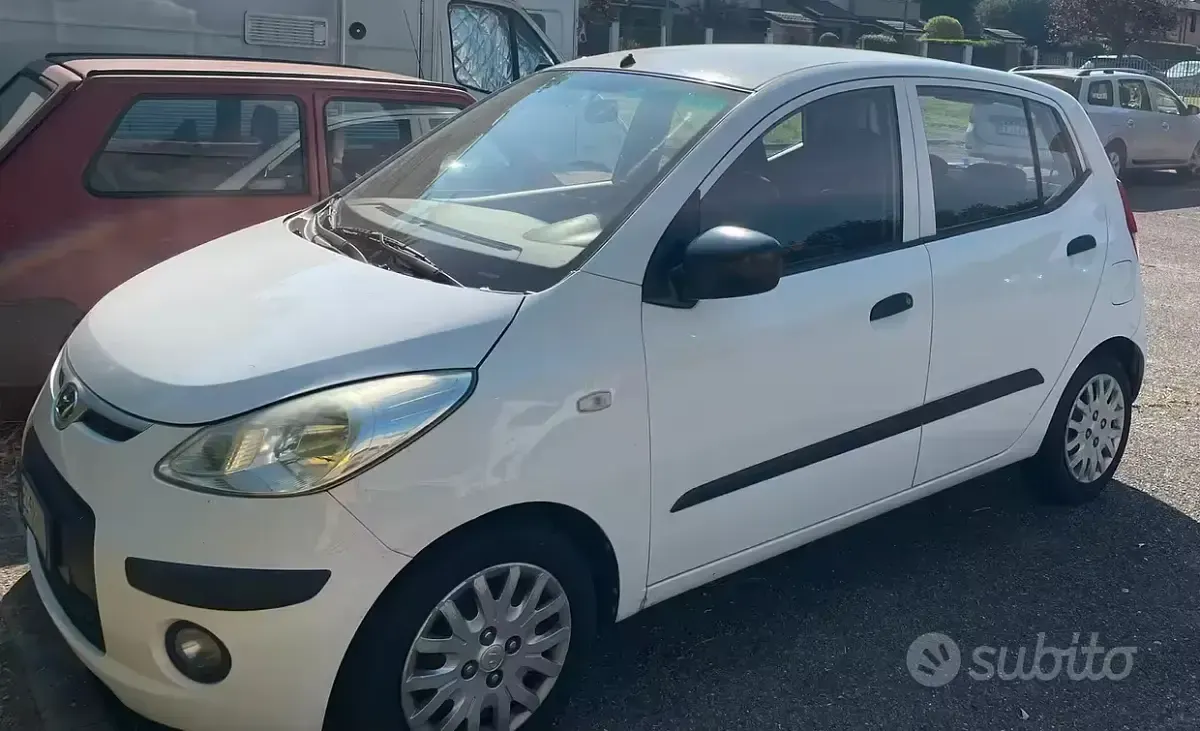Usata Hyundai i10 66 CV (48 kW) 2010 Bianco Utilitaria