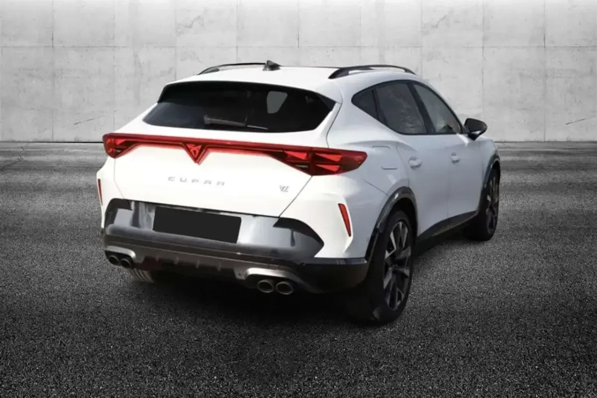 Usata Cupra Formentor VZ 333 CV (244 kW) 2025 Bianco SUV