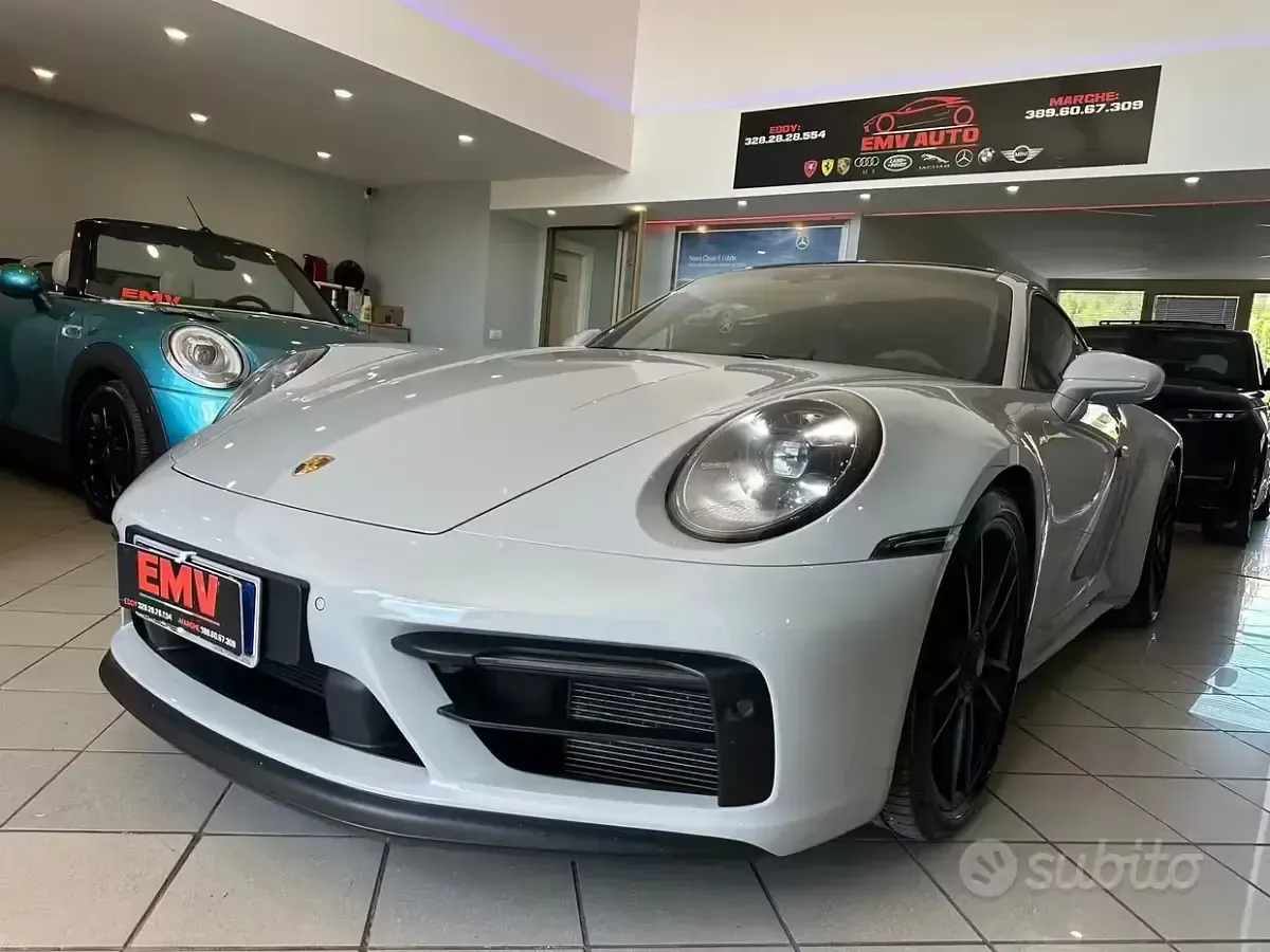 Usata Porsche 911 Carrera 4 GTS 480 CV (353 kW) 2022 Grigio Coupé
