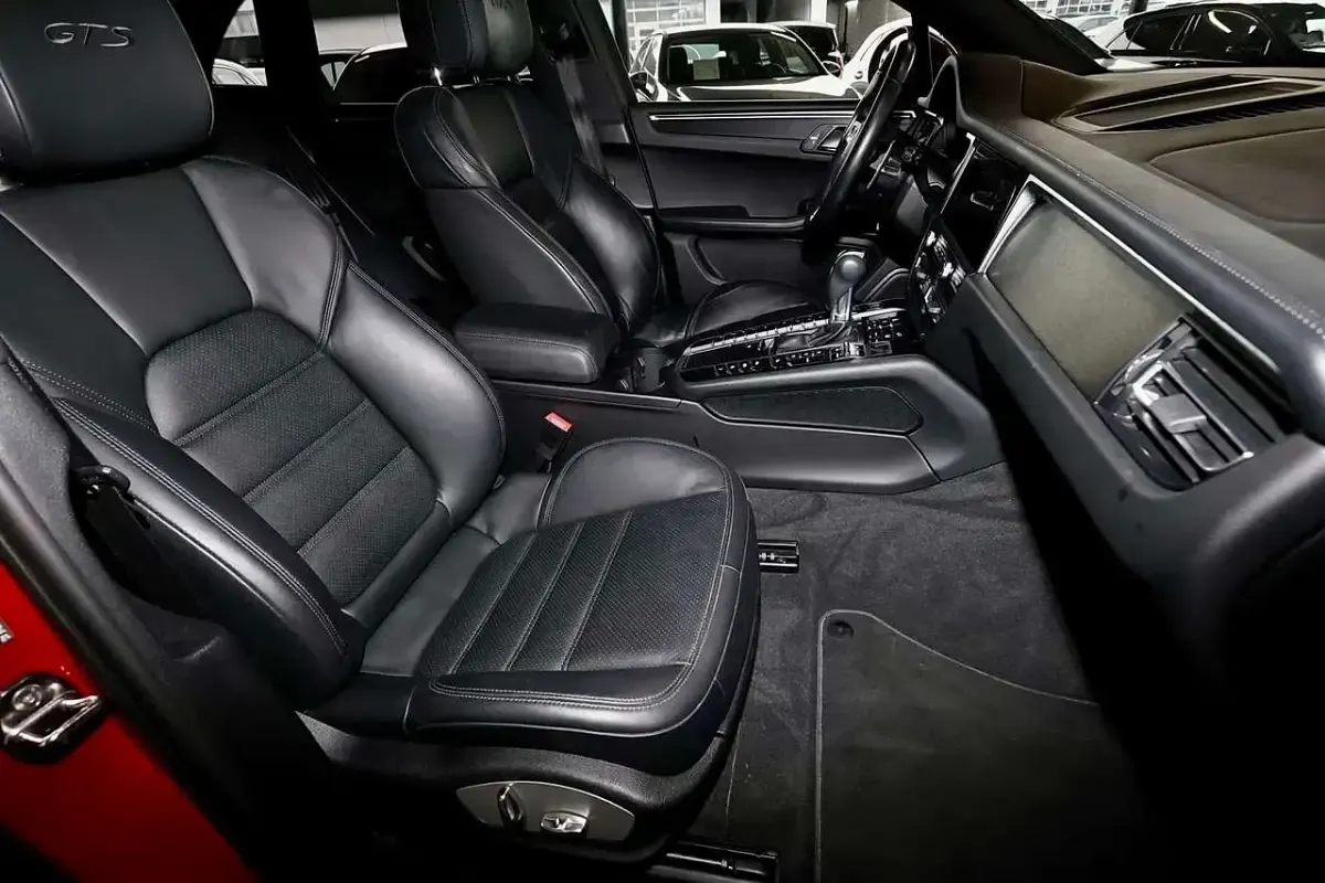 Usata Porsche Macan GTS 381 CV (280 kW) 2021 Karmin rot metallic SUV