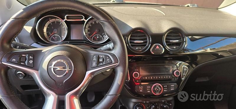 Usata Opel Adam 87 CV (63 kW) 2016 Blu Utilitaria