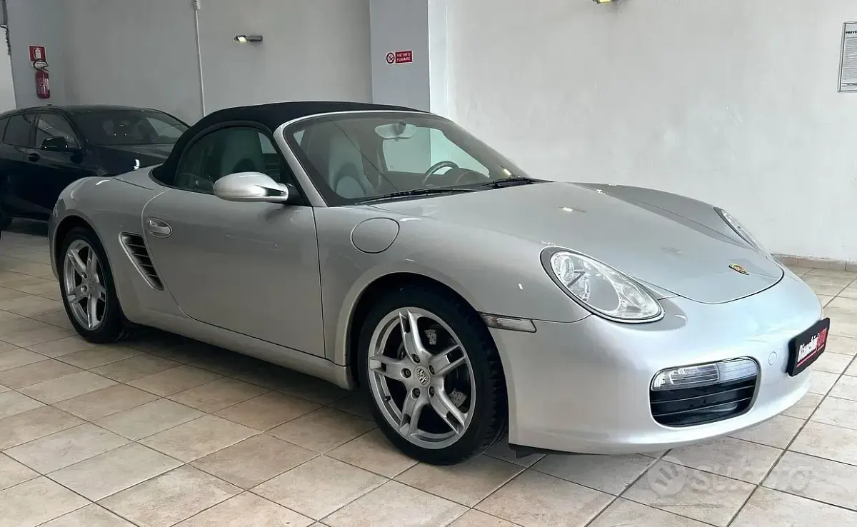 Second-hand Porsche Boxster 239 CP (175 kW) 2005 Gri Cabrio