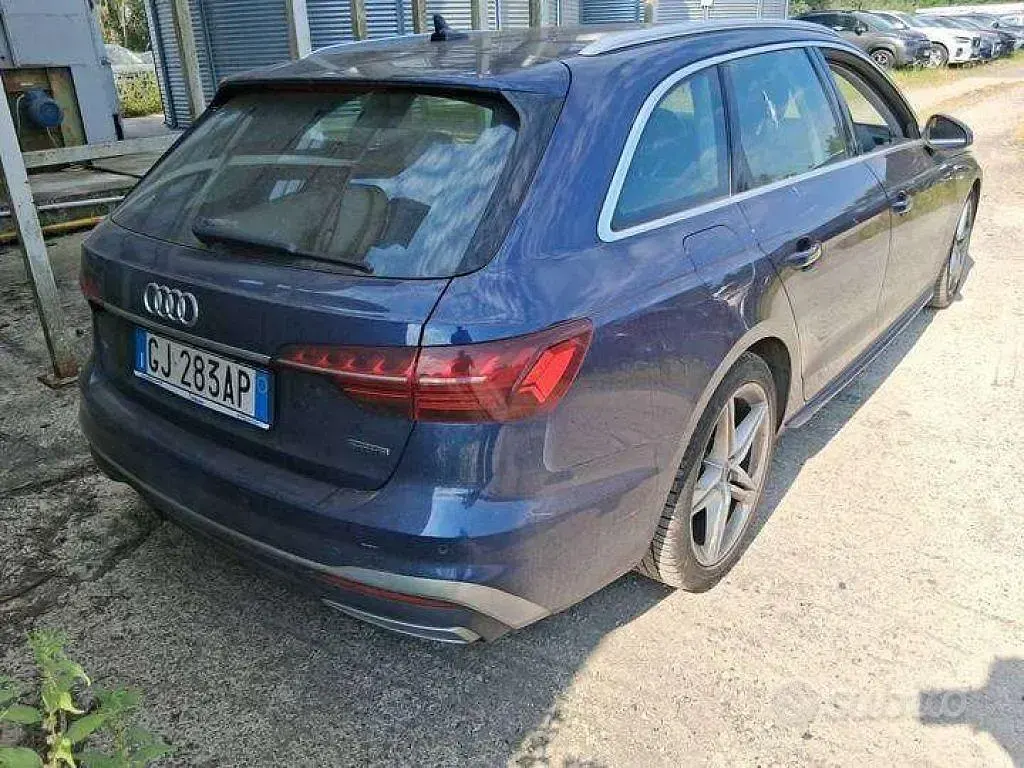 Usata Audi A4 S-Line 204 CV (150 kW) 2022 Blu/azzurro Station wagon
