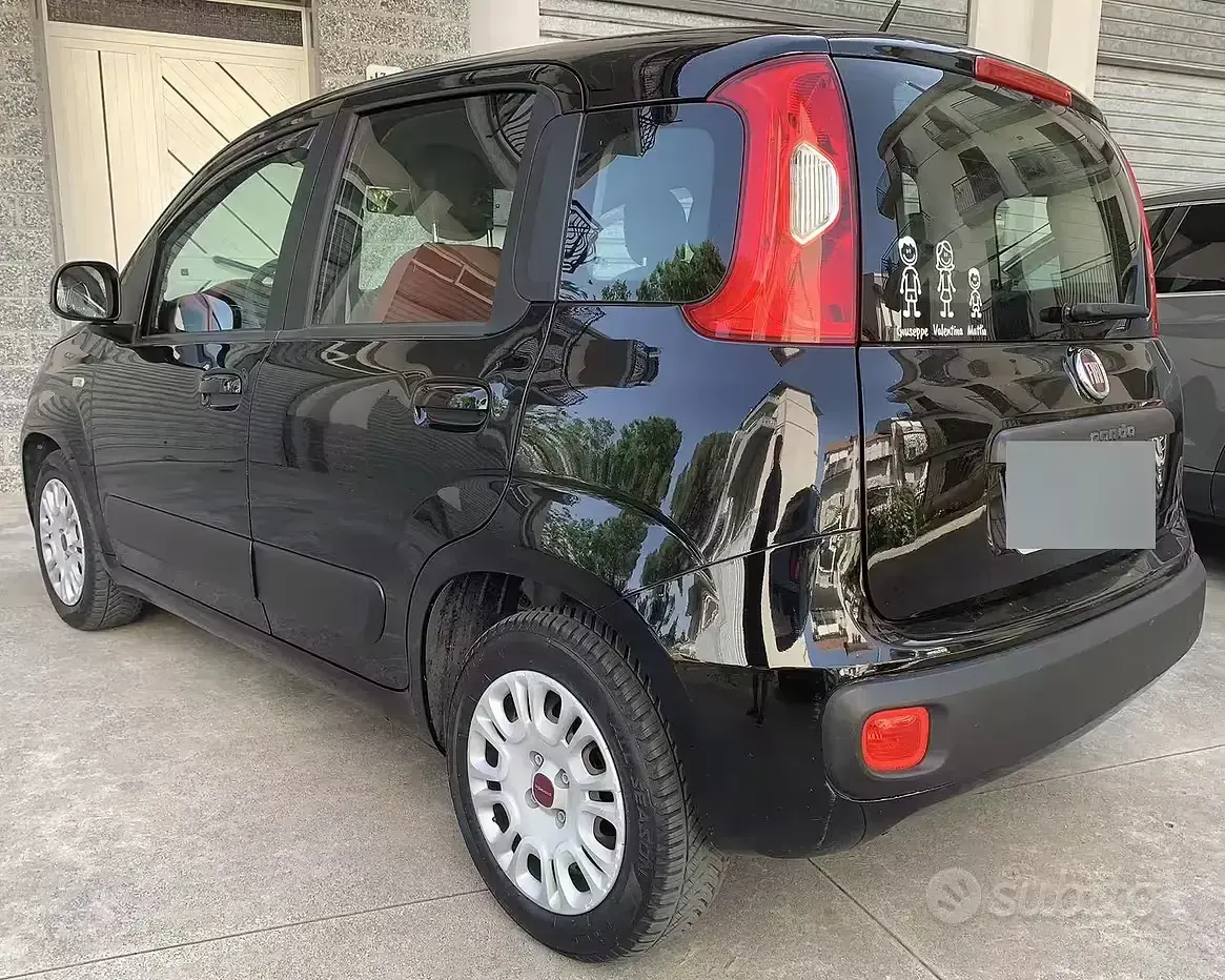 Usata Fiat Panda Lounge 69 CV (50 kW) 2015 Nero Utilitaria