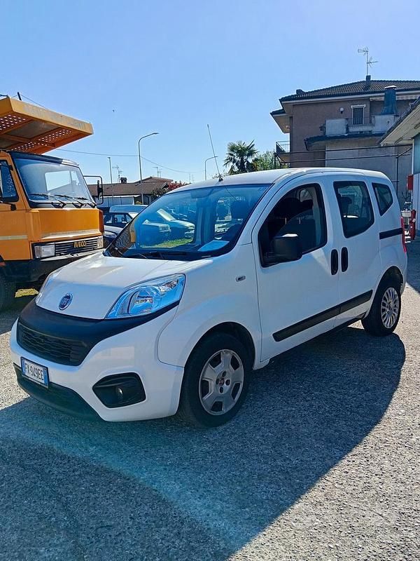 Usata Fiat Qubo Easy 80 CV (58 kW) 2019 Bianco Monovolume