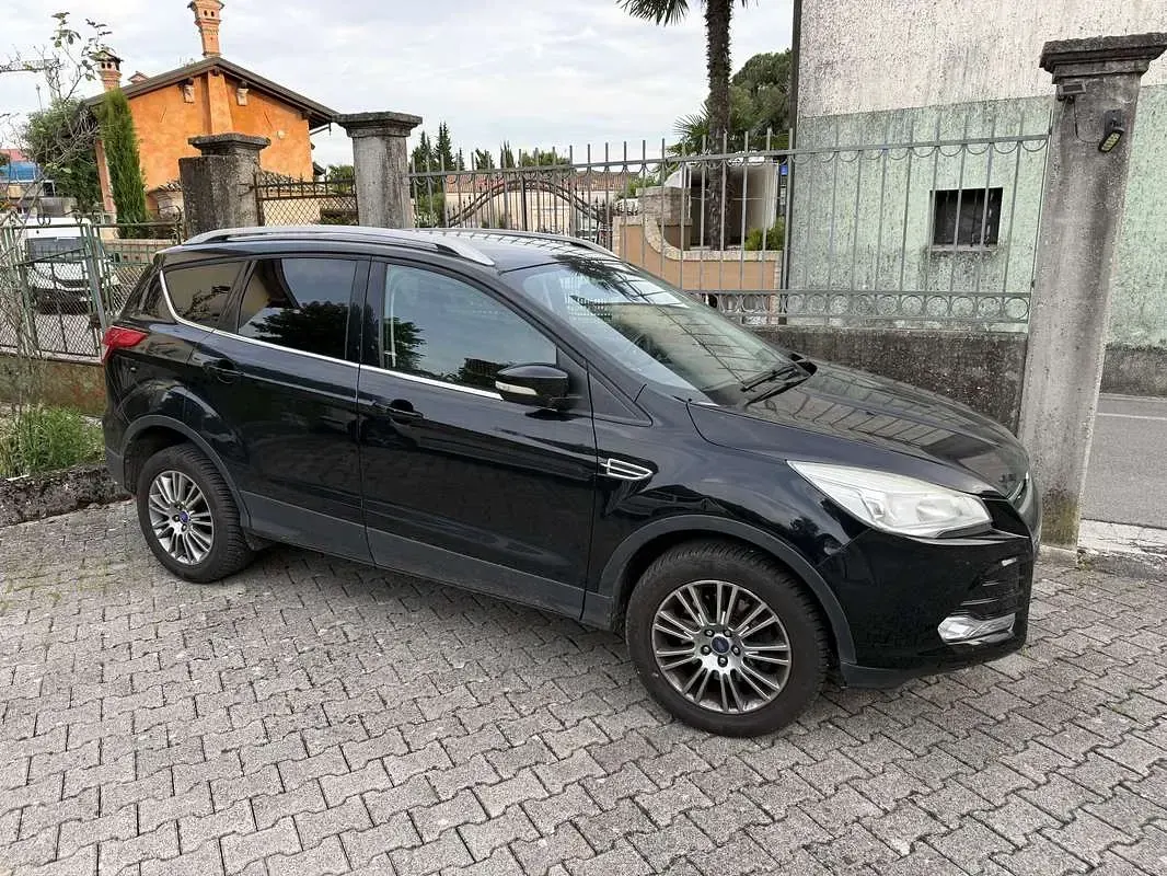 Usata Ford Kuga Individual 163 CV (119 kW) 2013 SUV