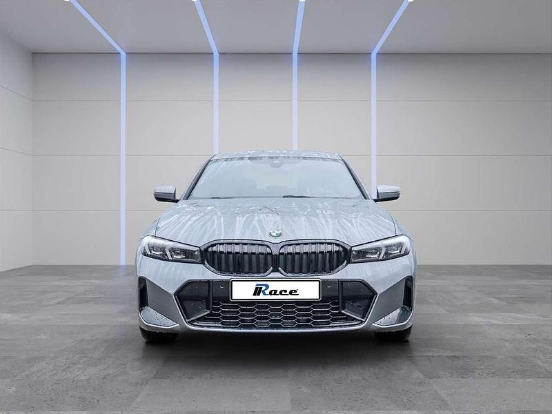 Usata BMW 318 M Sport 156 CV (114 kW) 2025 Grigio Berlina
