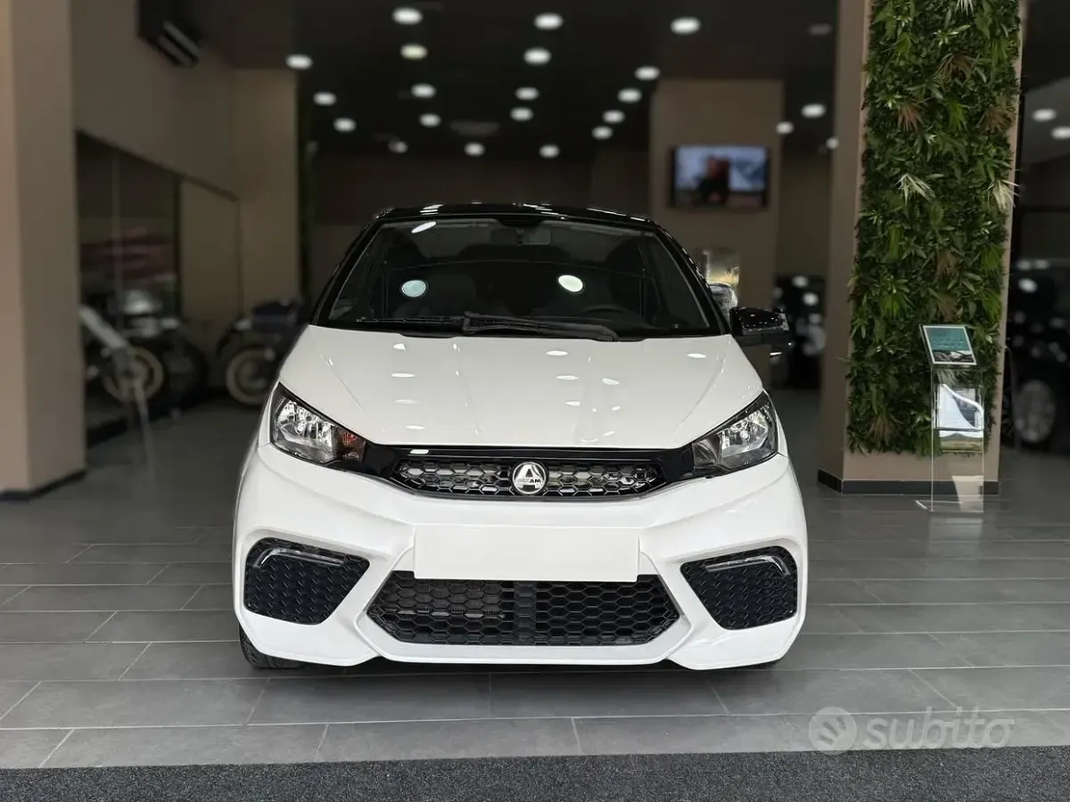 Usata Aixam City GTO 2023 Bianco Berlina