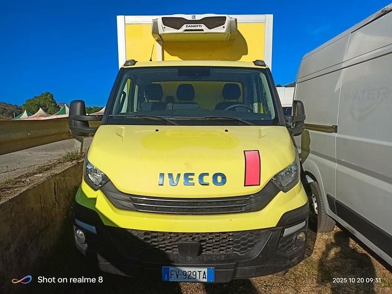 Usata Iveco Daily 179 CV (131 kW) 2019 Giallo Berlina