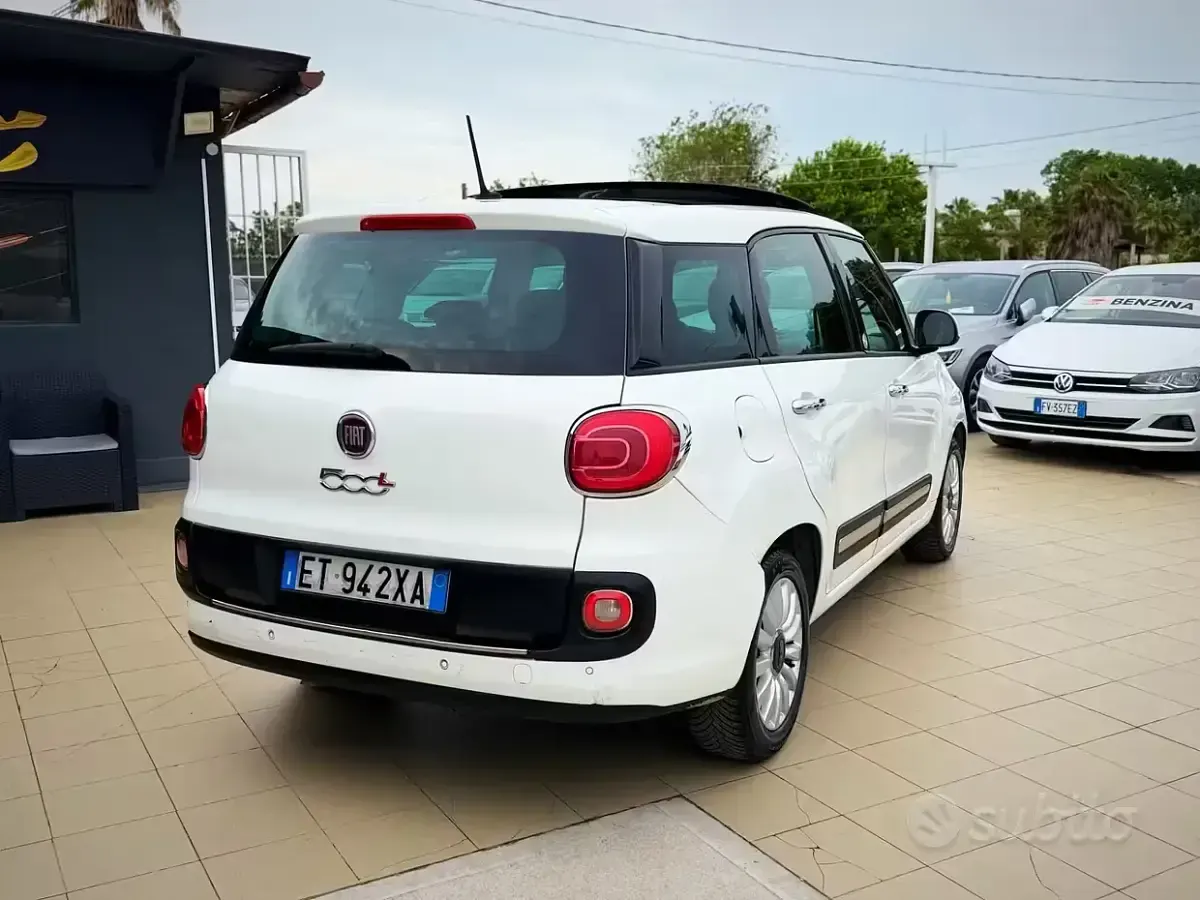 Usata Fiat 500L Lounge 120 CV (88 kW) 2014 Bianco Monovolume