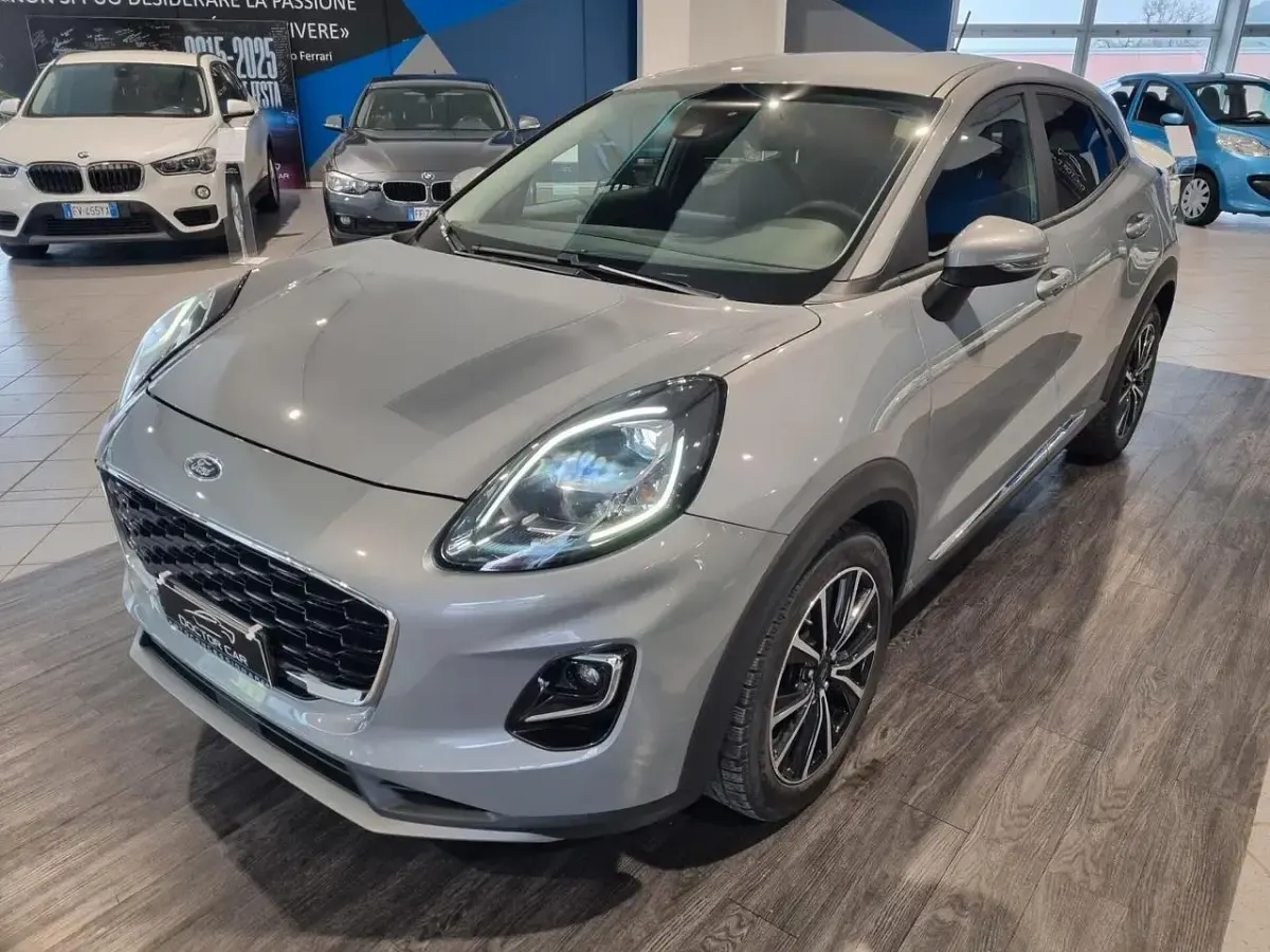 Usata Ford Puma Titanium 125 CV (91 kW) 2020 Grigio SUV