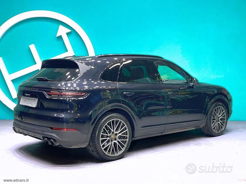 Usata Porsche Cayenne Sport 340 CV (250 kW) 2021 Blu/azzurro SUV