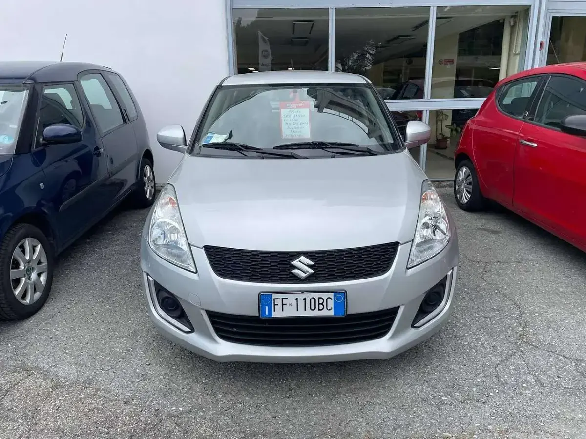 Usata Suzuki Swift 75 CV (55 kW) 2016 Argento met Utilitaria