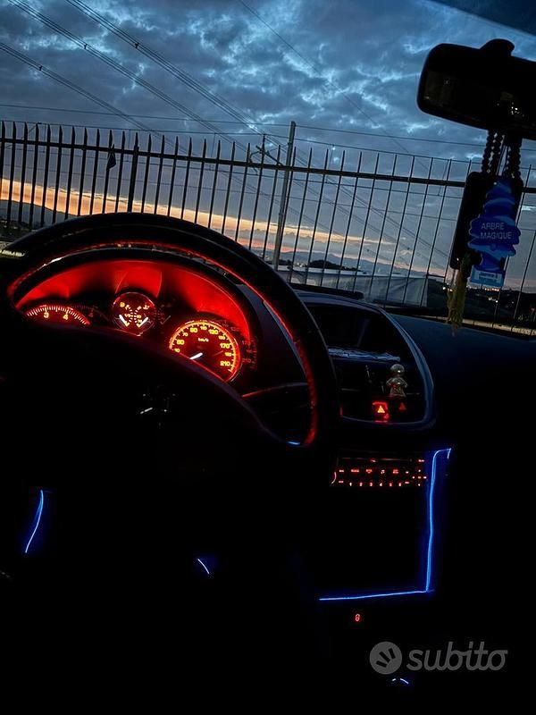 Usata Peugeot 207 95 CV (69 kW) 2007 Grigio Berlina