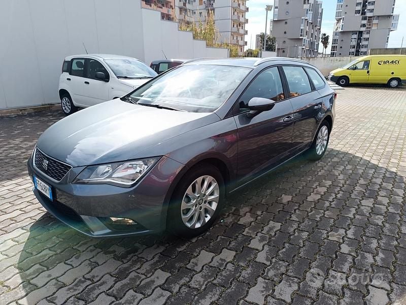 Usata Seat Leon Business 110 CV (80 kW) 2016 Grigio Station wagon