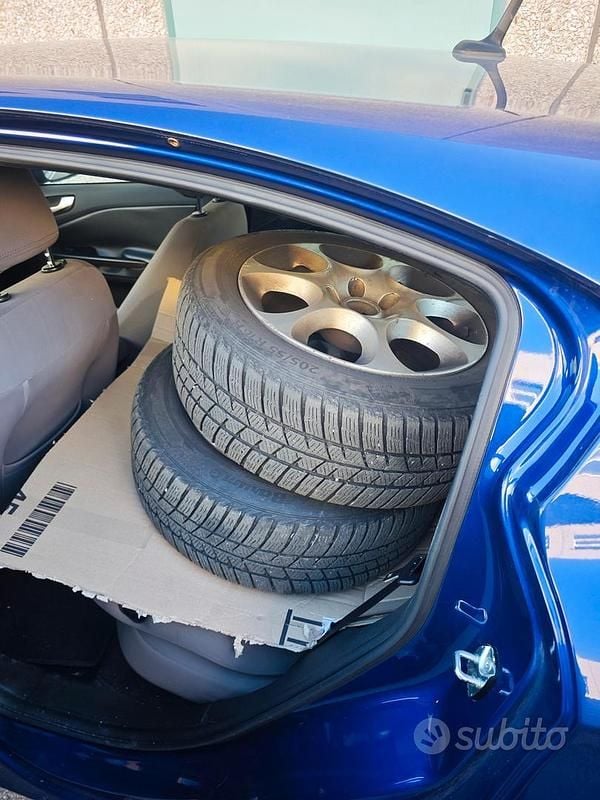 Usata Alfa Romeo Giulietta 150 CV (110 kW) 2014 Blu Utilitaria