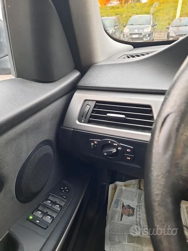 Usata BMW 320 169 CV (124 kW) 2008 Grigio Berlina