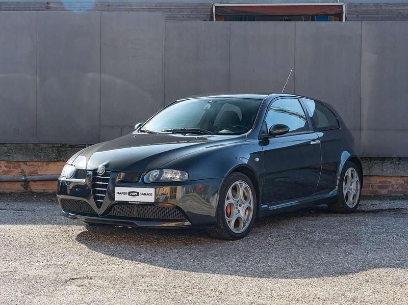 Usata Alfa Romeo 147 GTA 252 CV (185 kW) 2002 Nero Utilitaria