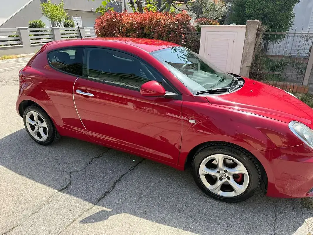 Usata Alfa Romeo MiTo 95 CV (69 kW) 2017 Rosso Utilitaria