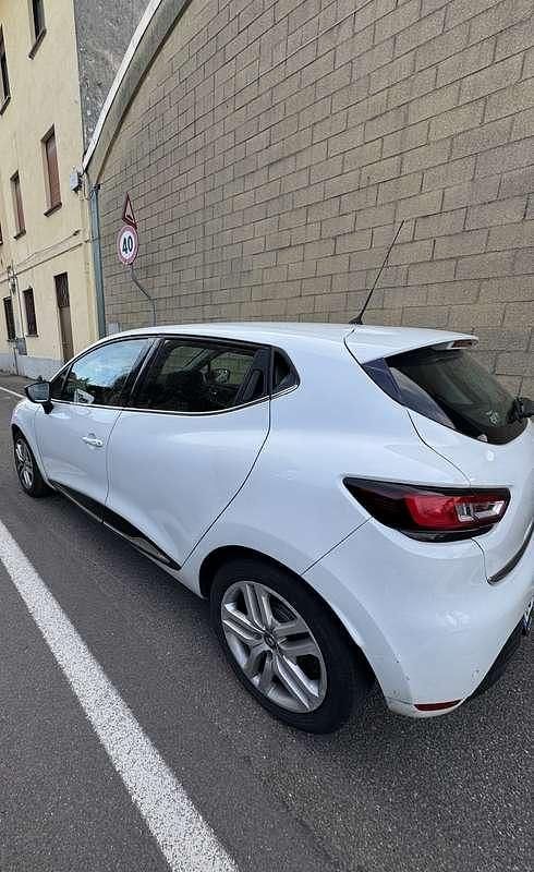 Usata Renault Clio IV Zen 90 CV (66 kW) 2019 Bianco Berlina