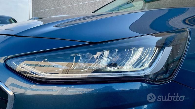 Usata Ford Focus Titanium X 120 CV (88 kW) 2022 Blu Station wagon