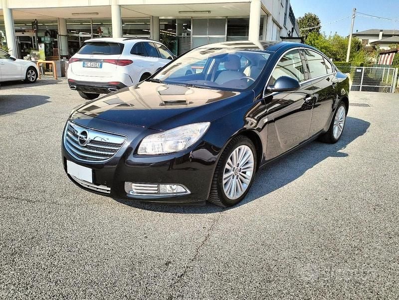 Usata Opel Insignia 163 CV (119 kW) 2012 Nero Berlina