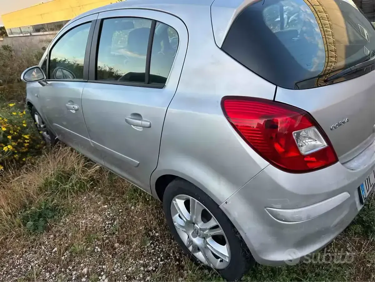 Usata Opel Corsa 60 CV (44 kW) 2008 Grigio Utilitaria
