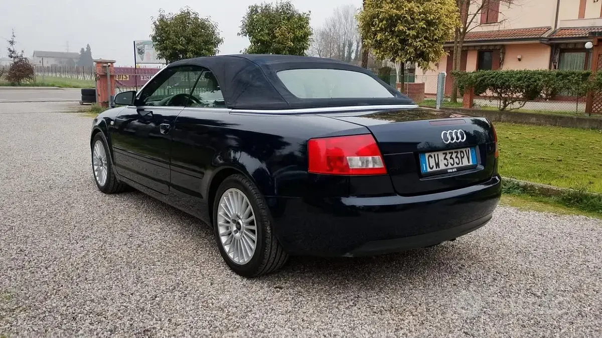 Usata Audi A4 Cabriolet 163 CV (119 kW) 2005 Bluazzurro Cabrio