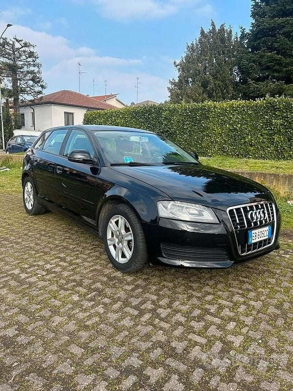 Usata Audi A3 90 CV (66 kW) 2011 Nero Utilitaria