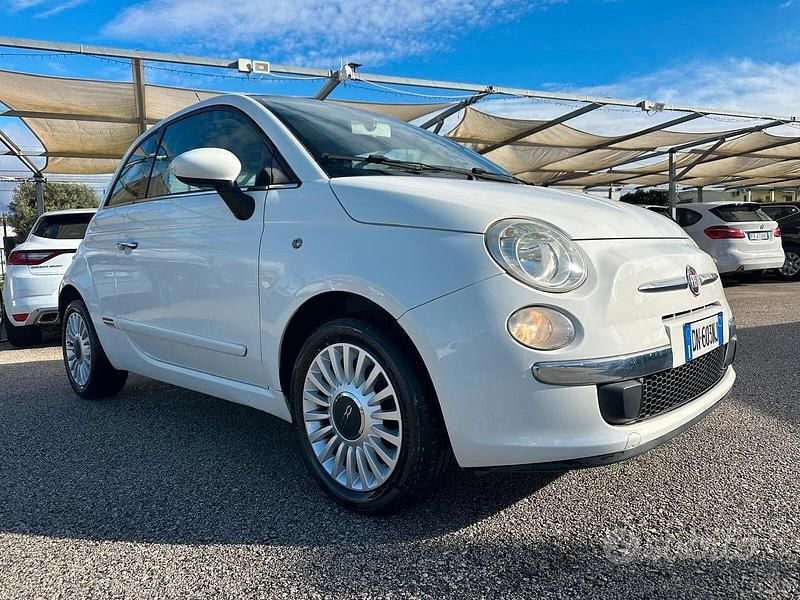 Bianco Usata 2008 Fiat 500 Tre volumi | 6000 € (Buon prezzo) - Immagine 1/4