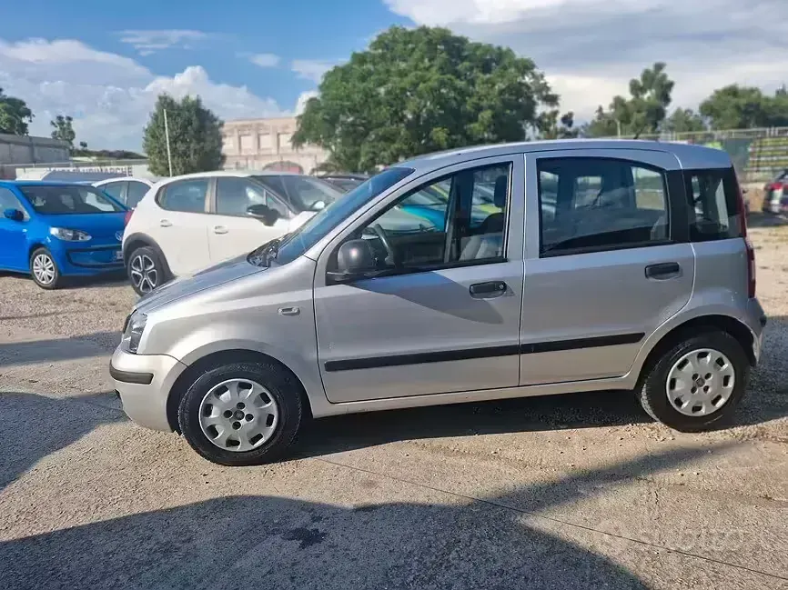 Usata Fiat Panda Active 69 CV (50 kW) 2012 Grigio Utilitaria