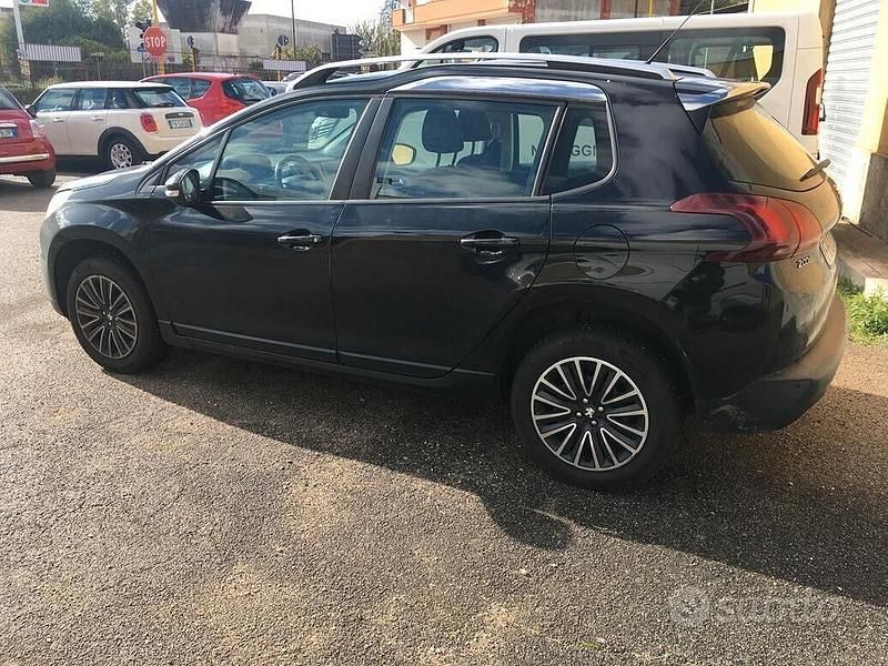 Usata Peugeot 2008 Allure 81 CV (59 kW) 2017 Nero SUV