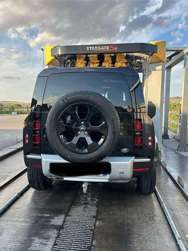 VENDUTO Usata 2022 Land Rover Defender SE Dynamic 249 CV SUV – 75100 ...