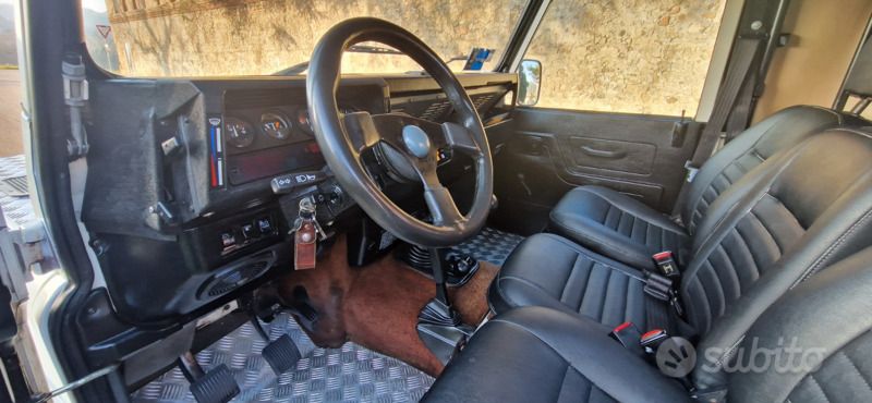 Usata Land Rover Defender 1986 Bianco SUV