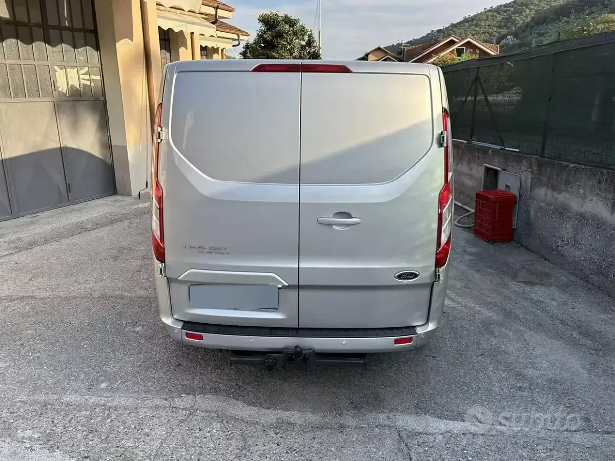 Usata Ford Transit Custom 170 CV (125 kW) 2021 Grigio Monovolume