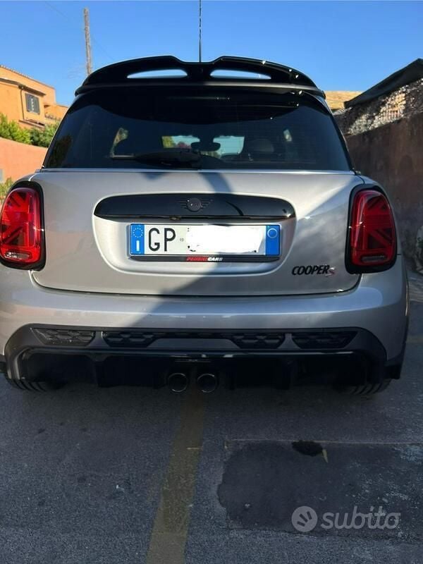 Usata Mini Cooper S 180 CV (132 kW) 2023 Grigio Utilitaria
