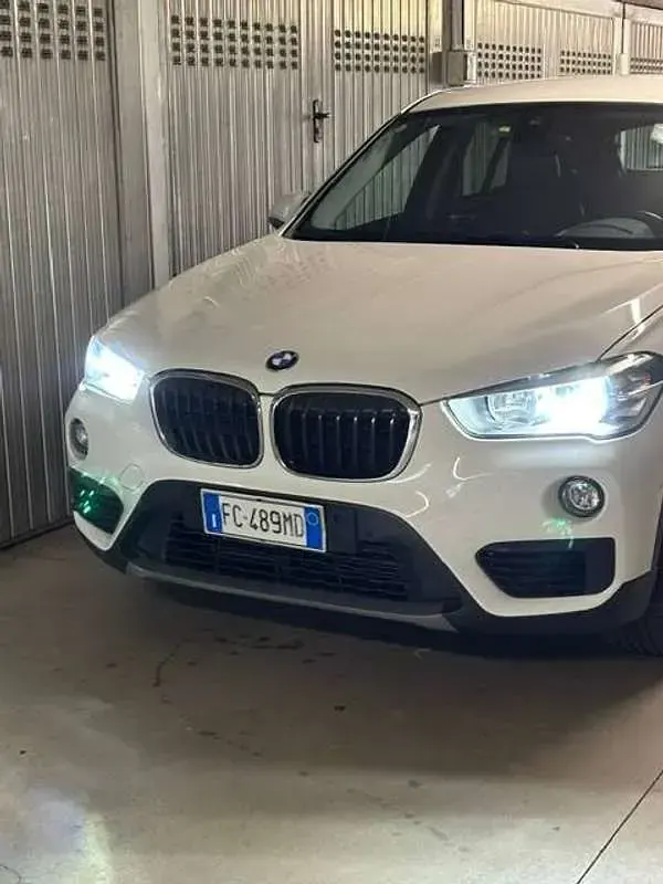 Usata BMW X1 Advantage 150 CV (110 kW) 2016 Bianco SUV