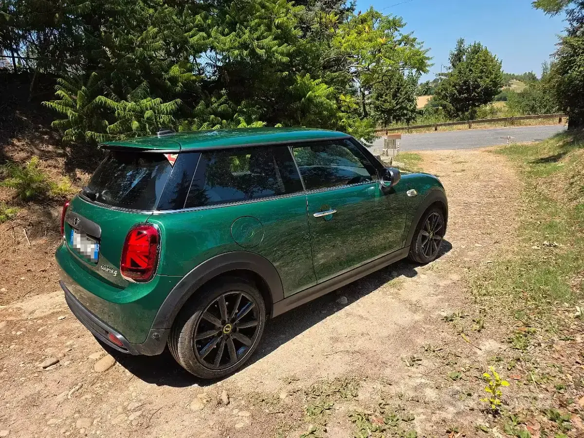Usata Mini Cooper SE 135 kW (184 CV) 2020 Utilitaria