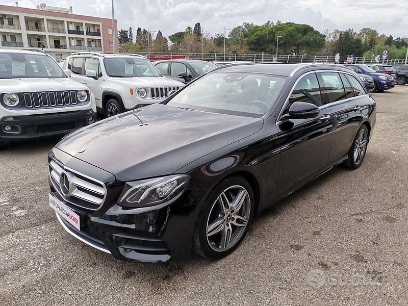 Nero Usata 2017 Mercedes E350 Premium Station wagon | 22.990 € (Cara) - Immagine 1/4