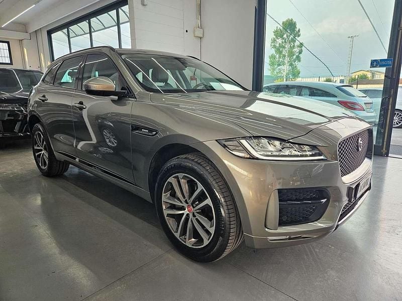 Marrone Usata 2017 Jaguar F-Pace R-Sport SUV | 14.900 € (Super prezzo) - Immagine 1/4