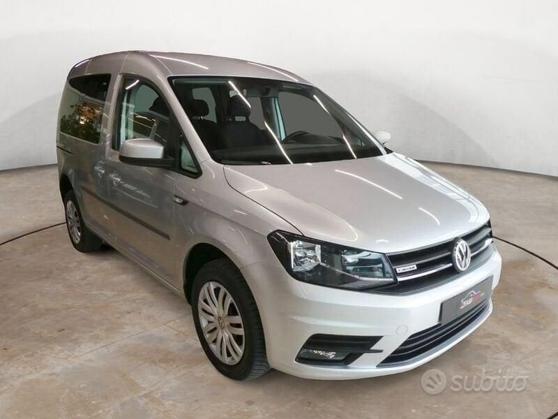 Argento Usata 2016 VW Caddy Trendline Monovolume | 20.000 € (Buon prezzo) - Immagine 1/4